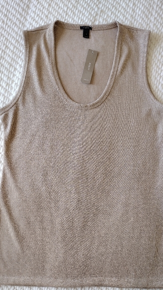 J. CREW Women's Metallic Gold Sleeveless Top. - Picture 3 of 7